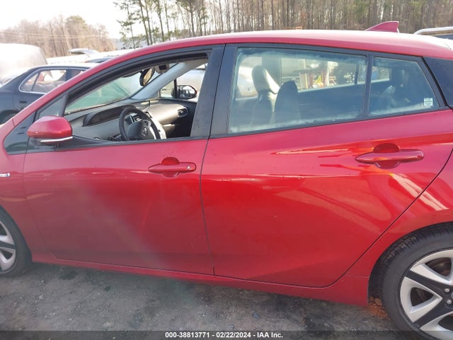 Toyota Prius Four Touring 2017 JTDKARFU8H3535740 Image 15