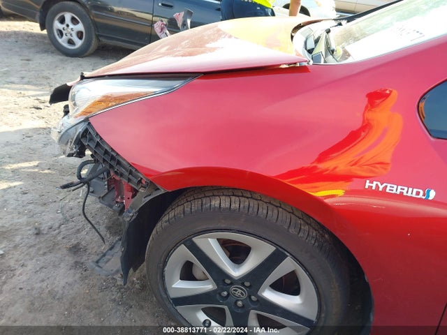 Toyota Prius Four Touring 2017 JTDKARFU8H3535740 Image 18