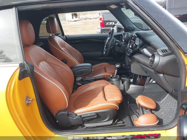 WMWWG9C35H3C81206 Mini Convertible Cooper S