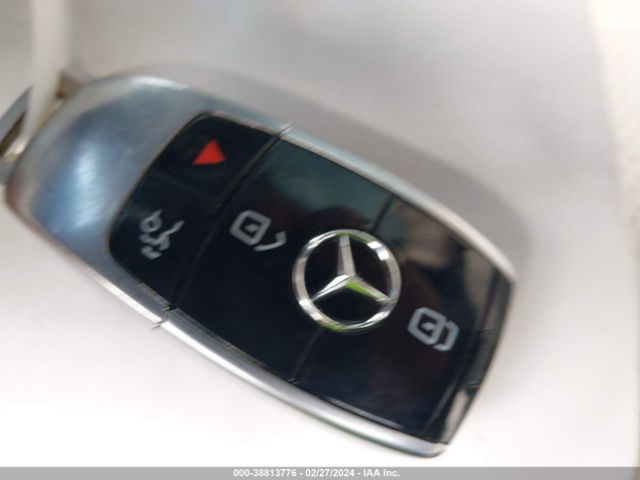 WDDZF4JB2HA074223 Mercedes-Benz E 300