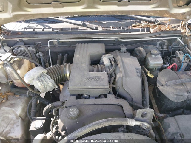 2005 CHEVROLET COLORADO VIN: 1GCDS196858176246