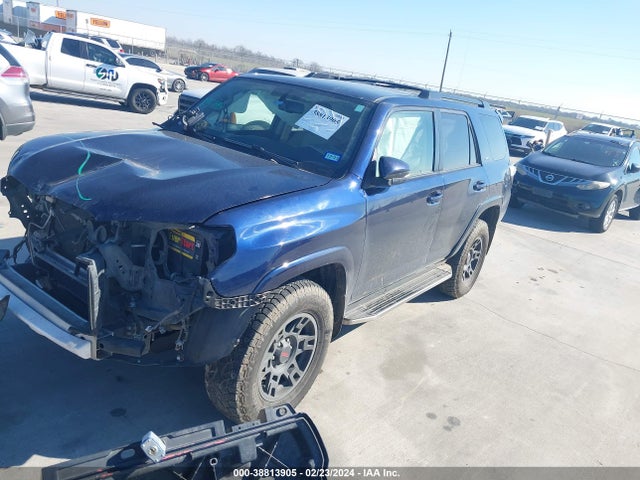 Toyota 4runner Sr5 Premium 2018 JTEBU5JR7J5568544 Image 2
