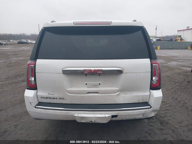 GMC YUKON XL DENALI 2016 1GKS2HKJ6GR225668 Image 16