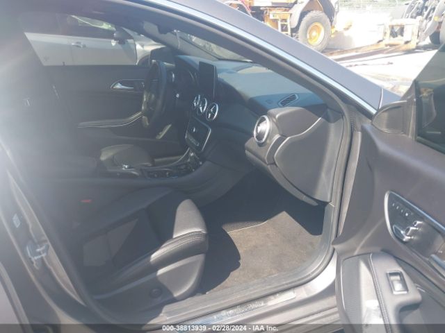 WDDSJ4GB7JN576926 Mercedes-Benz CLA 250 4MATIC