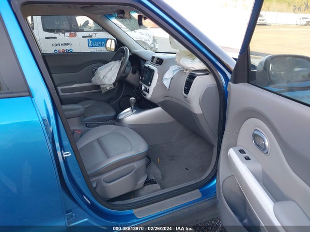 KIA Soul Ev + 2015 KNDJX3AEXF7003063 Image 5