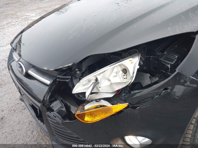 Ford FOCUS SE 2014 1FADP3F23EL114688 Image 6