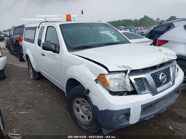 2015 1N6BD0CT6FN733973 main image