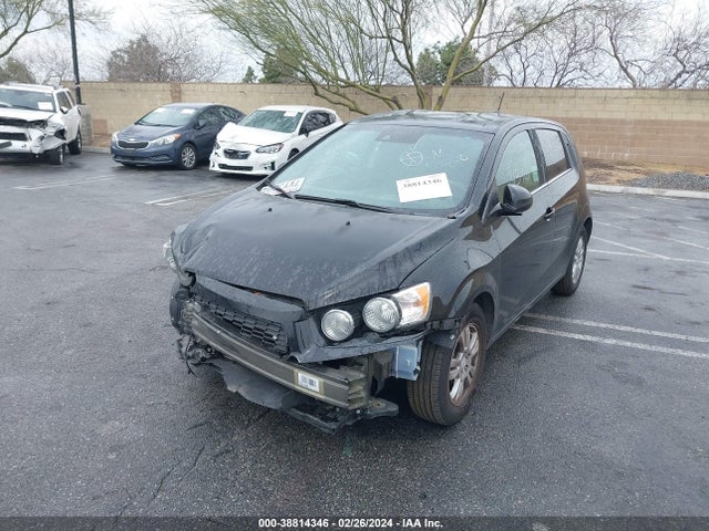 Chevrolet Sonic Lt Auto 2016 1G1JC6SGXG4163517 Image 2