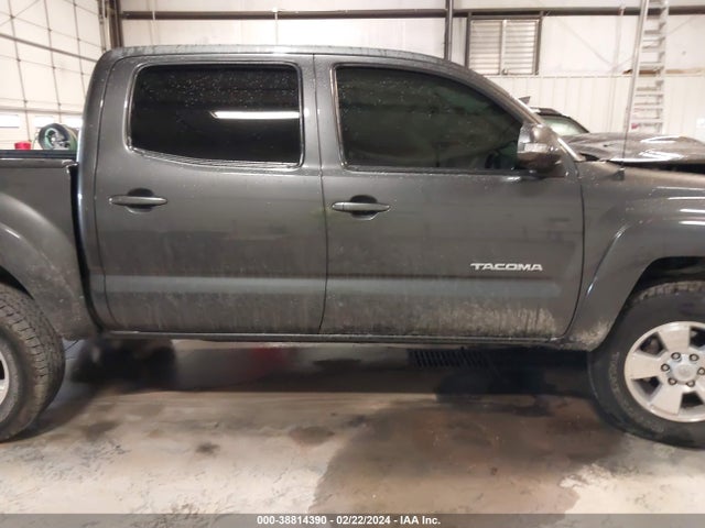 Toyota Tacoma Base V6 2015 3TMLU4EN5FM181616 Image 13