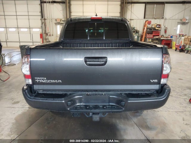 Toyota Tacoma Base V6 2015 3TMLU4EN5FM181616 Image 16