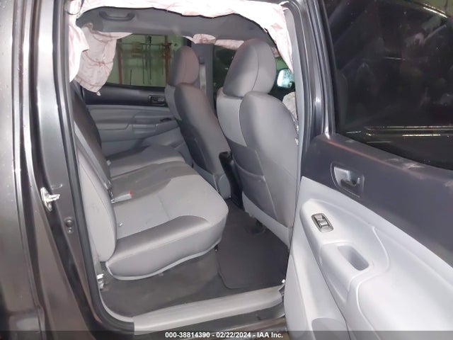 Toyota Tacoma Base V6 2015 3TMLU4EN5FM181616 Image 8