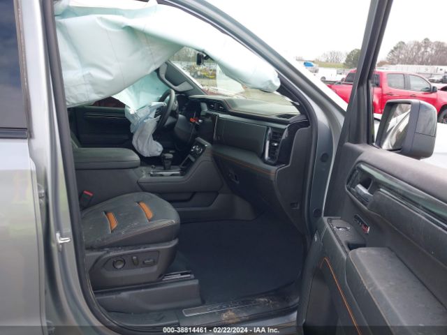1GTUUEEL5RZ148014 GMC Sierra 1500 4wd  Short Box At4