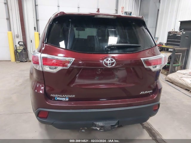 Toyota Highlander Xle V6 2014 5TDJKRFHXES061019 Image 16