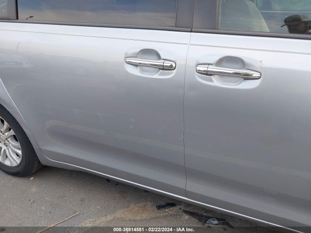Toyota Sienna Xle 8 Passenger 2015 5TDYK3DC2FS623189 Image 19