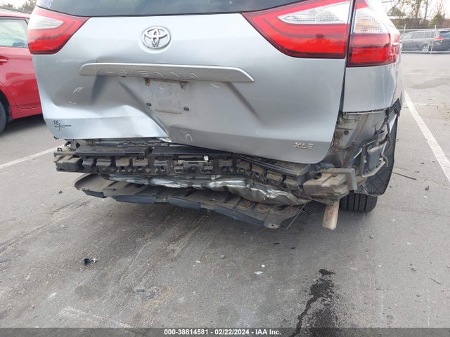 Toyota Sienna Xle 8 Passenger 2015 5TDYK3DC2FS623189 Image 6