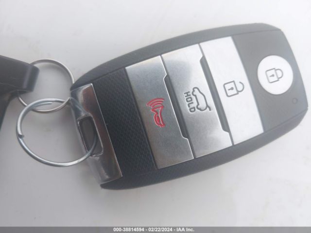 KNDPNCAC9L7656591 KIA Sportage Ex