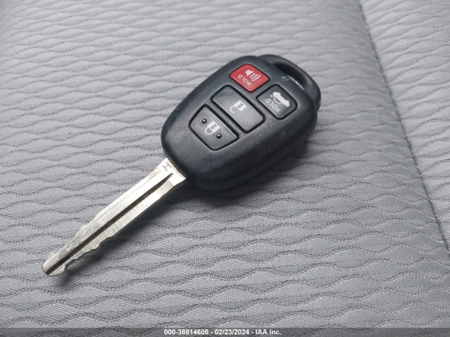 Toyota COROLLA LE 2017 2T1BURHE8HC943921 Image 11