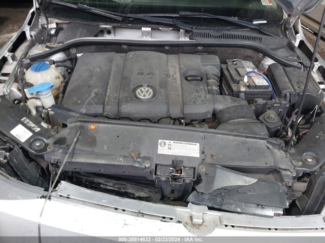 2012 VOLKSWAGEN JETTA 2.5L SE VIN: 3VWDP7AJ7CM305667