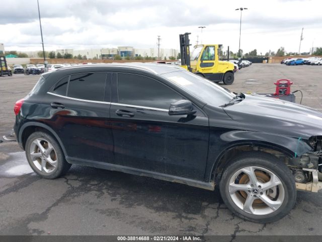 WDCTG4GB9KU013472 Mercedes-Benz Gla 250 4matic