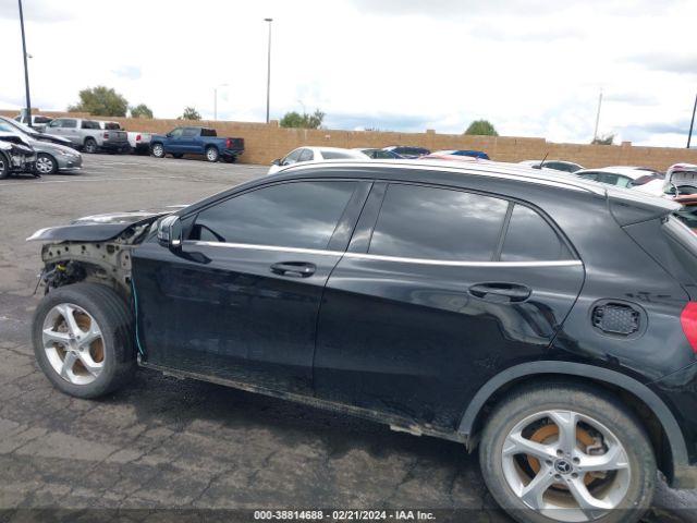 WDCTG4GB9KU013472 Mercedes-Benz Gla 250 4matic