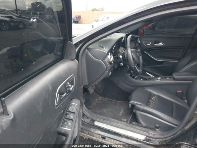 WDCTG4GB9KU013472 Mercedes-Benz Gla 250 4matic