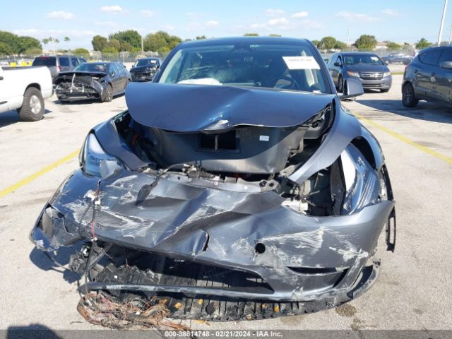 7SAYGDEE8PA048318 Tesla Model Y