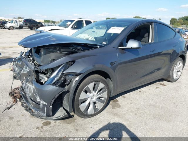 7SAYGDEE8PA048318 Tesla Model Y