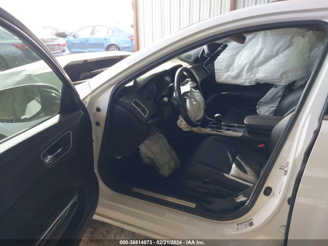 Acura TLX 2018 19UUB1F3XJA007053 Image 5