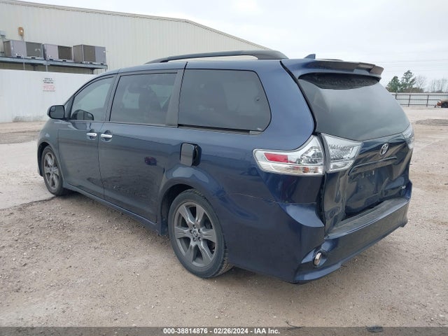 Toyota Sienna Se 8 Passenger 2018 5TDXZ3DCXJS951847 Image 3