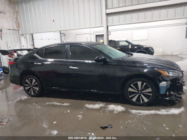 1N4BL4DW8MN311986 Nissan Altima Sv Intelligent Awd