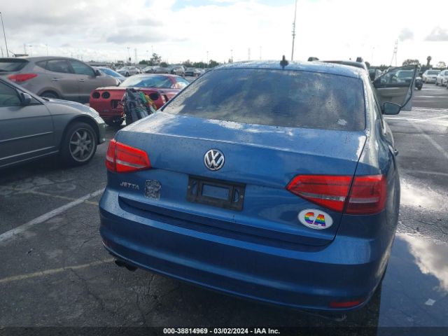 3VW2K7AJ4FM290409 Volkswagen Jetta 2.0l S