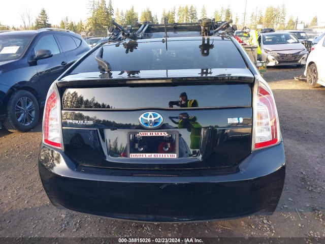 Toyota Prius Four 2014 JTDKN3DU5E1765988 Image 16