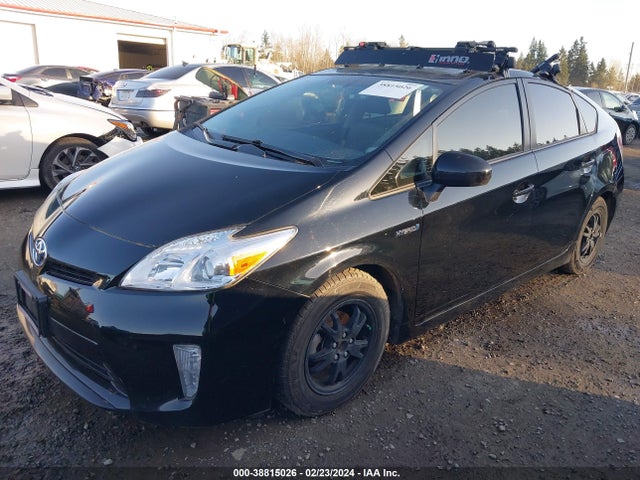 Toyota Prius Four 2014 JTDKN3DU5E1765988 Image 2