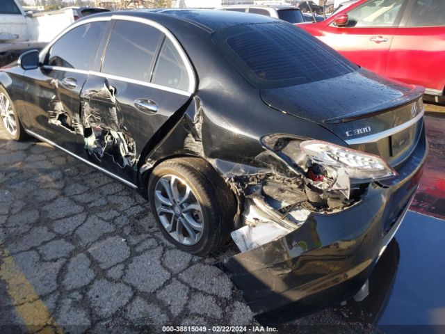 55SWF4JBXGU163975 Mercedes-Benz C 300 Luxury/sport