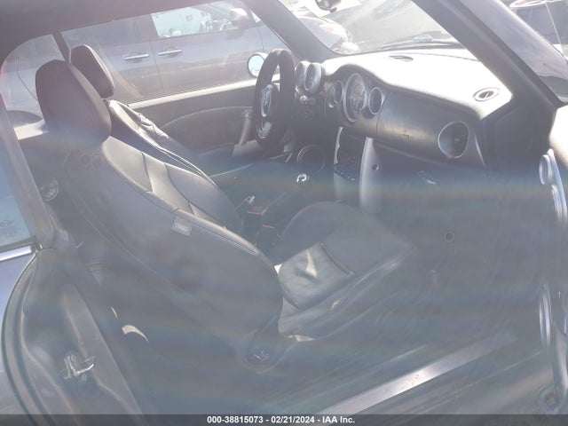 2005 MINI COOPER S WMWRH33445TF80052 Photo 4