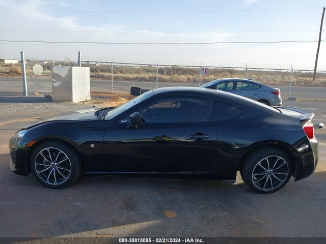 Toyota 86 2017 JF1ZNAA17H8711266 Image 13