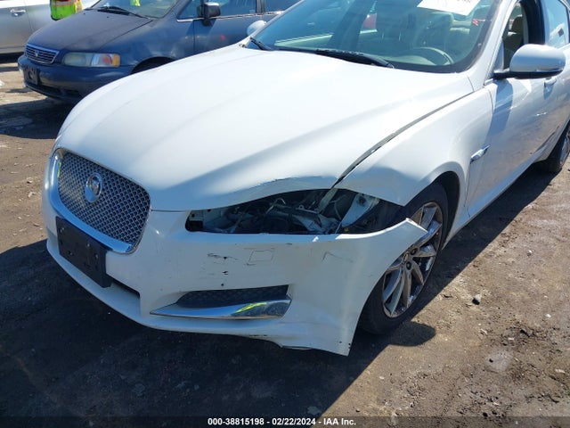 2012 JAGUAR XF SAJWA0FB4CLS50085 Photo 5