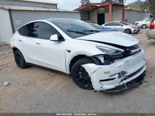 2023 Tesla Model Y Awd/long Range Dual Motor All-wheel Drive მანქანა იყიდება აუქციონზე, vin: 7SAYGDEE4PA106103, აუქციონის ნომერი: 38815223