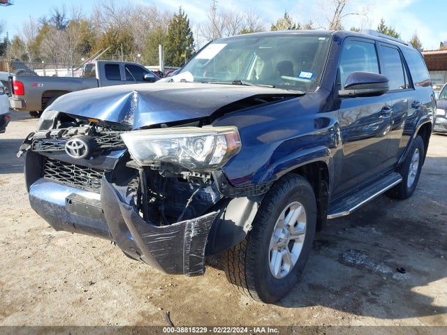 Toyota 4RUNNER SR5 2016 JTEZU5JR0G5117270 Image 2