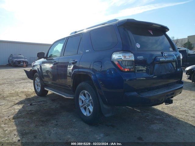 Toyota 4RUNNER SR5 2016 JTEZU5JR0G5117270 Image 3