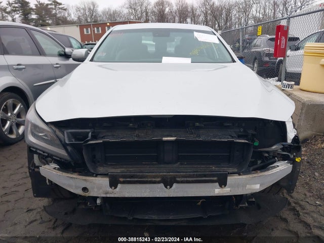 Hyundai Genesis 3.8 2016 KMHGN4JE7GU115856 Image 12
