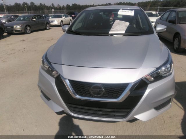 3N1CN8EV0LL823958 Nissan Versa Sv Xtronic Cvt