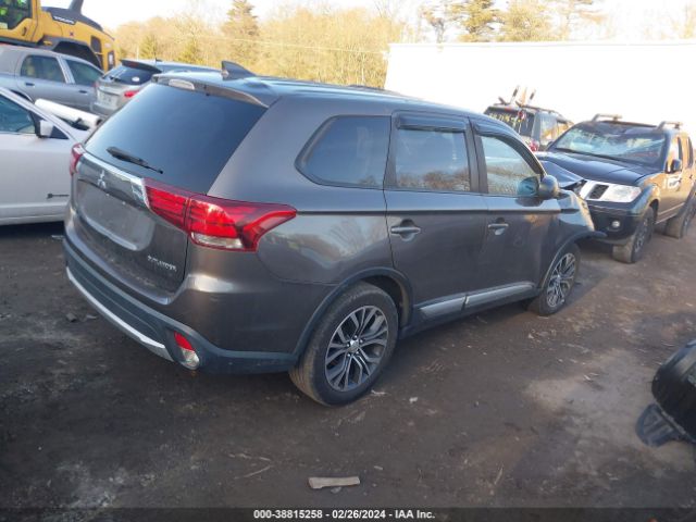 JA4AZ2A35HZ008191 Mitsubishi Outlander Es