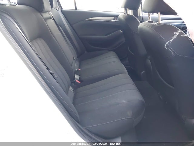 Mazda Mazda6 Sport 2018 JM1GL1UM0J1315627 Image 8