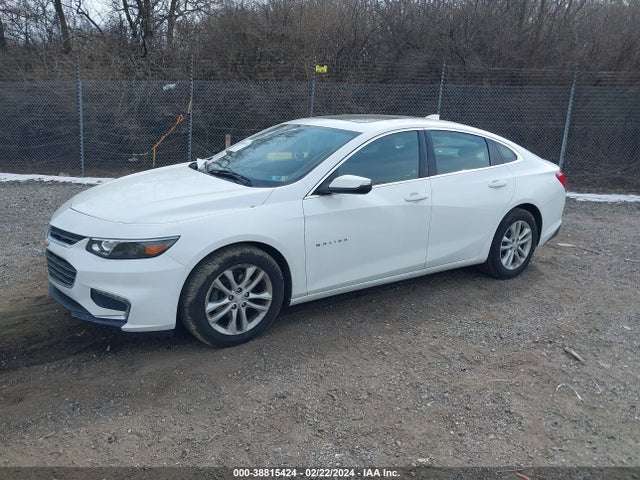 Chevrolet MALIBU LT 2018 1G1ZD5ST5JF122036 Image 2