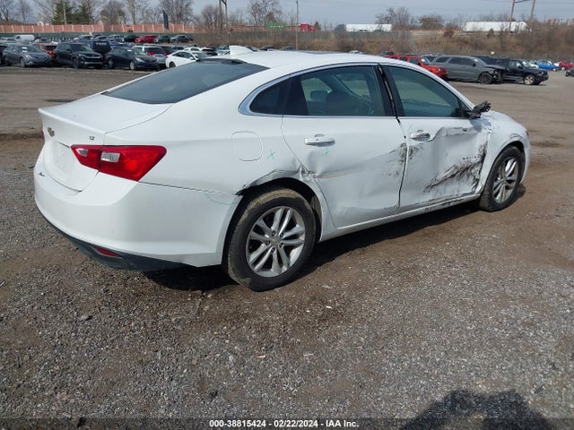 Chevrolet MALIBU LT 2018 1G1ZD5ST5JF122036 Image 4