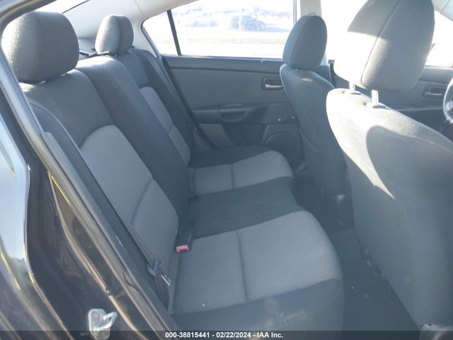 2006 MAZDA MAZDA3 I VIN: JM1BK12FX61438005