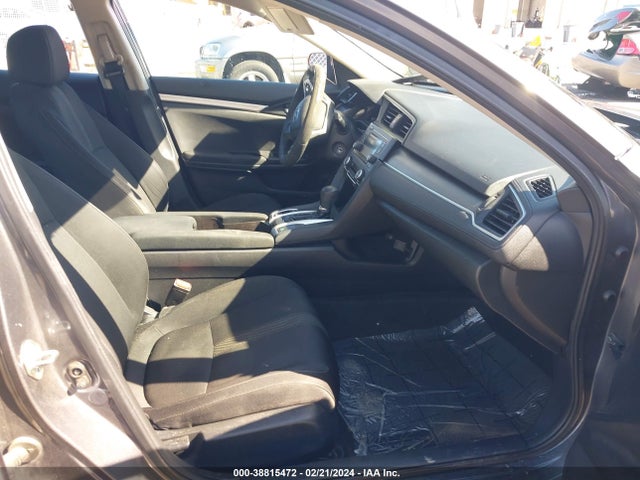 Honda Civic Lx 2018 2HGFC2F54JH535251 Image 5