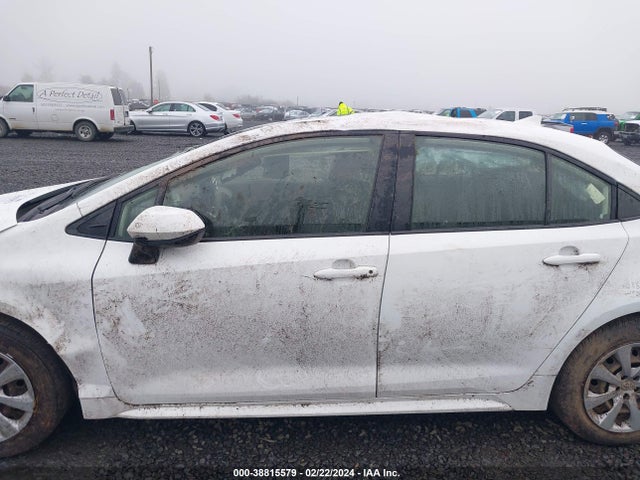 Toyota COROLLA LE 2022 JTDEPMAE3N3003905 Image 15