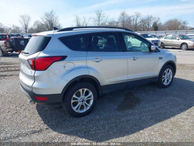1FMCU9HD1KUB54530 Ford ESCAPE SEL